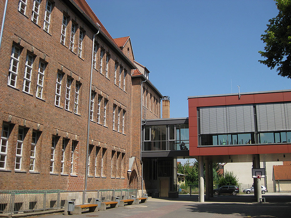 senger-kaptain-zeitz-projekt-sekundarschule-naumburg-aula-mba-5